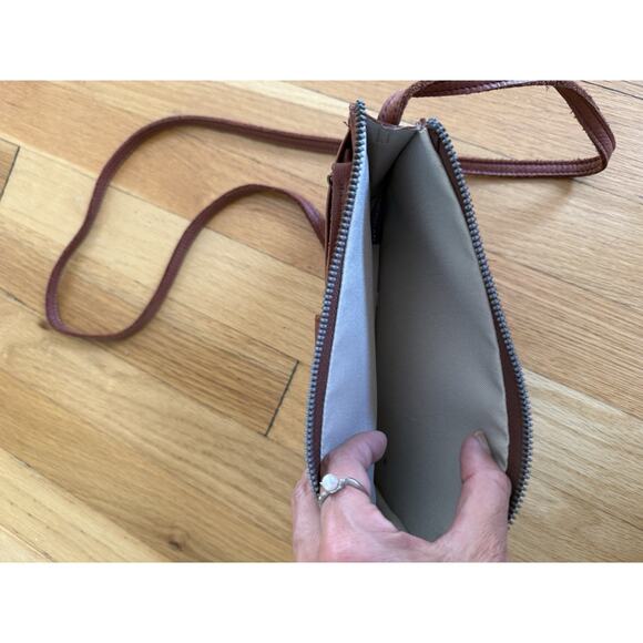 American Leather Co Womens Austin Crossbody Purse With Wallet Brandy Smooth New - Picture 7 of 10